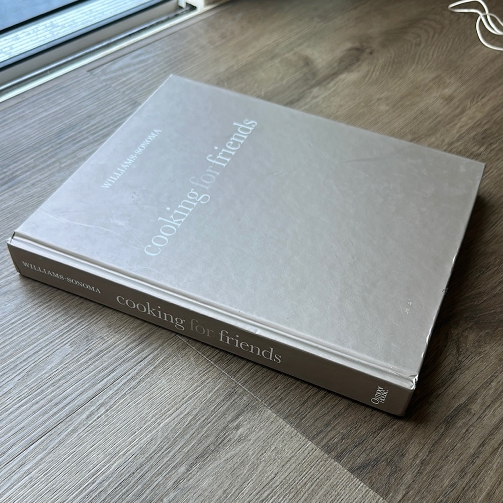 Williams Sonoma Cooking for Friends Gray Book